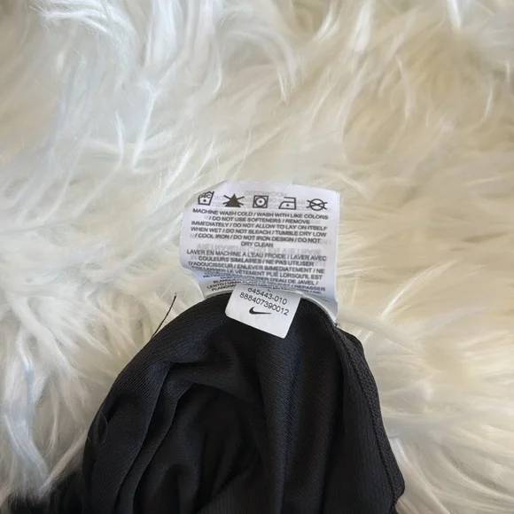 Nike | Women’s Large Black Dri-Fit Athletic Shirt - Picture 11 of 11